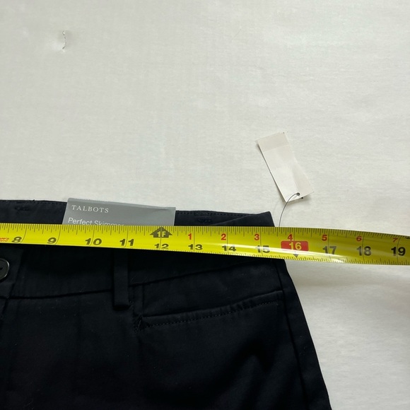 Talbots Perfect Skimmer Cropped Pants Size 4 Black New with Tags - Picture 8 of 10